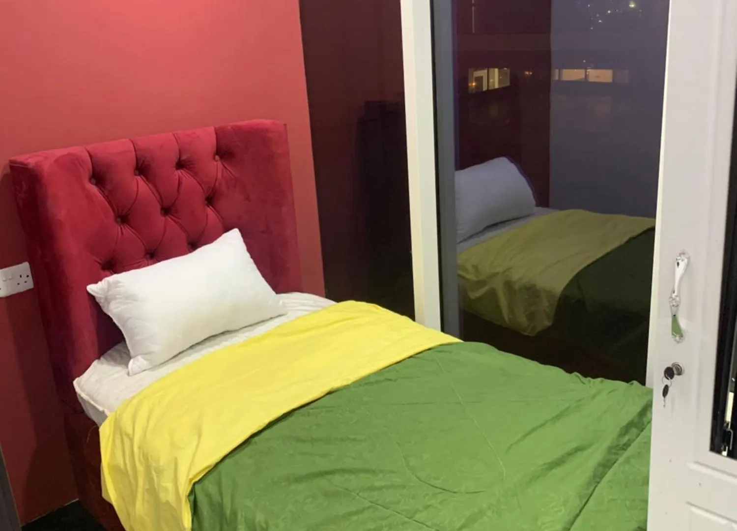 Capsule hotel Paz Holiday Luxurious Space Dubai