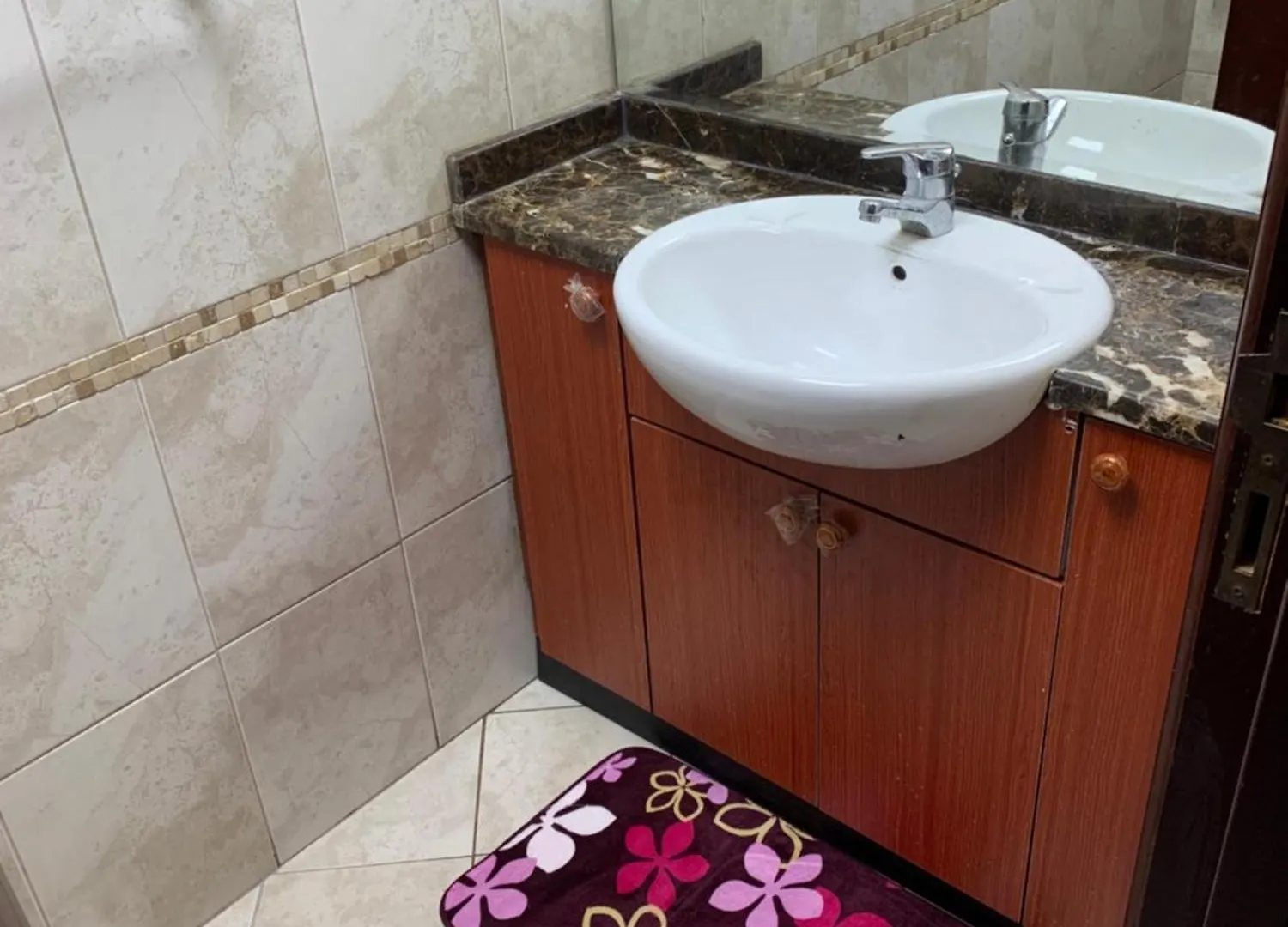 Капсульный отель Paz Holiday Luxurious Space Дубай ОАЭ
